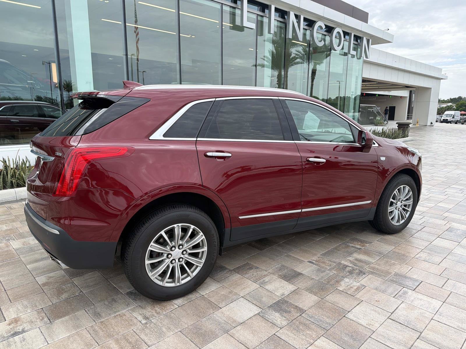 2018 Cadillac XT5 Luxury FWD