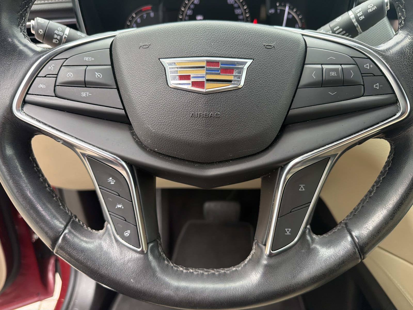 2018 Cadillac XT5 Luxury FWD
