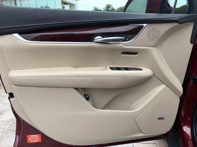 2018 Cadillac XT5 Luxury FWD
