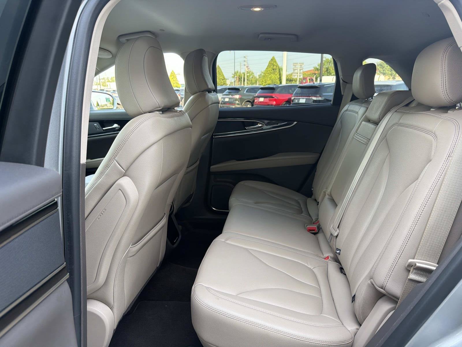 2022 Lincoln Nautilus Standard