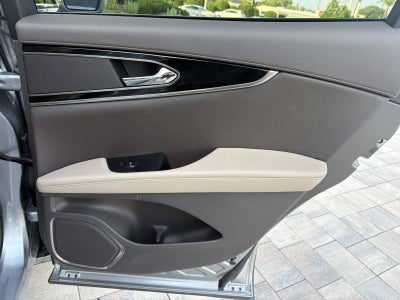 2022 Lincoln Nautilus Standard