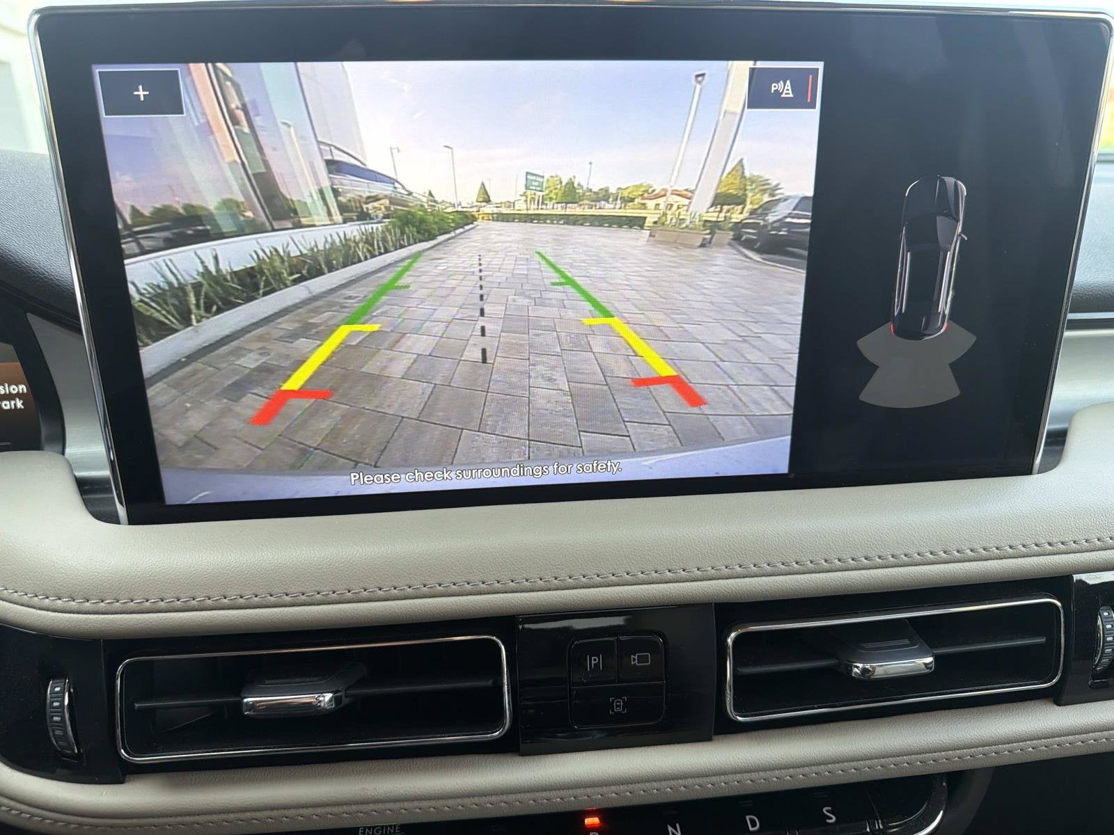 2022 Lincoln Nautilus Standard
