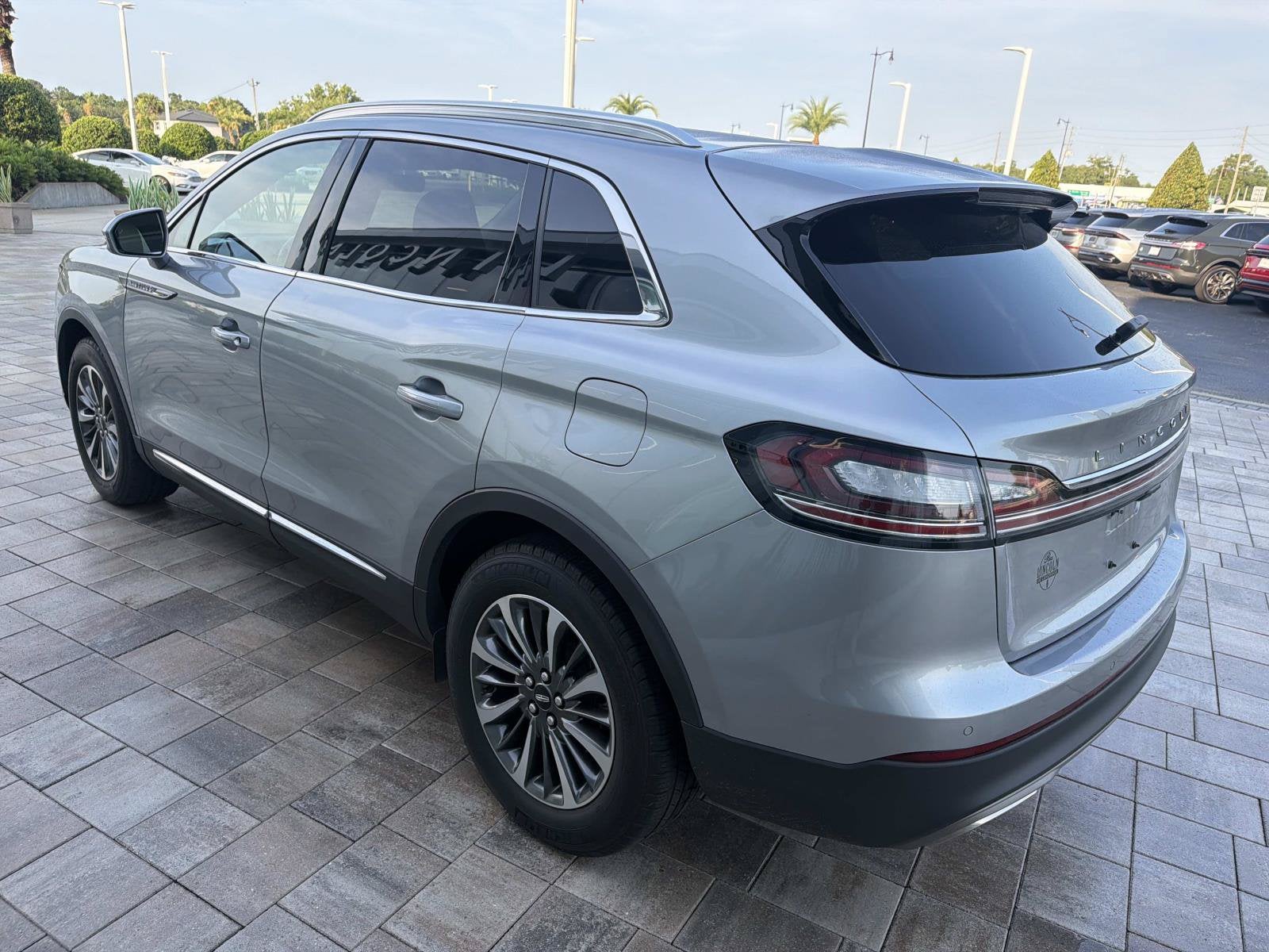 2022 Lincoln Nautilus Standard