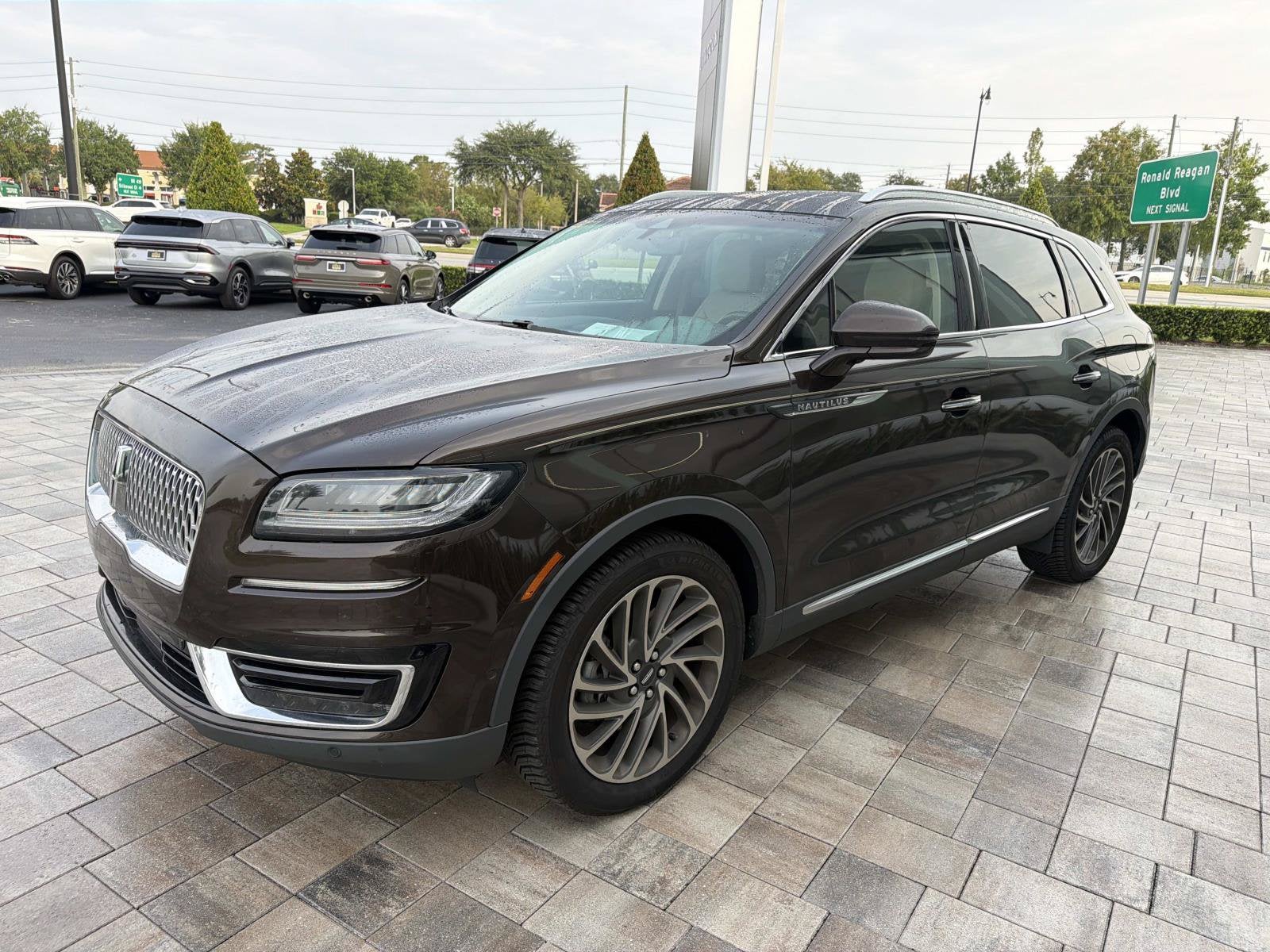 2020 Lincoln Nautilus Reserve