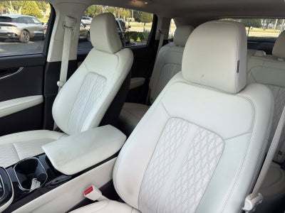 2022 Lincoln Nautilus Black Label