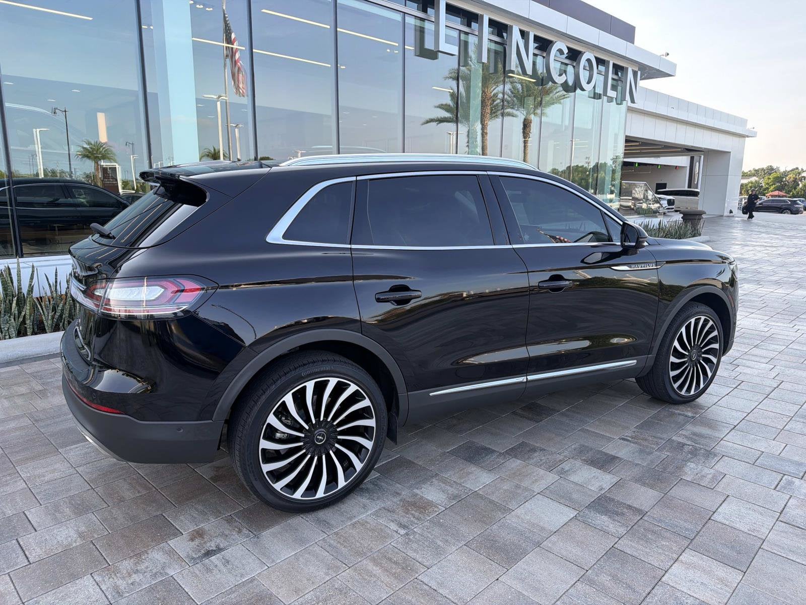2022 Lincoln Nautilus Black Label