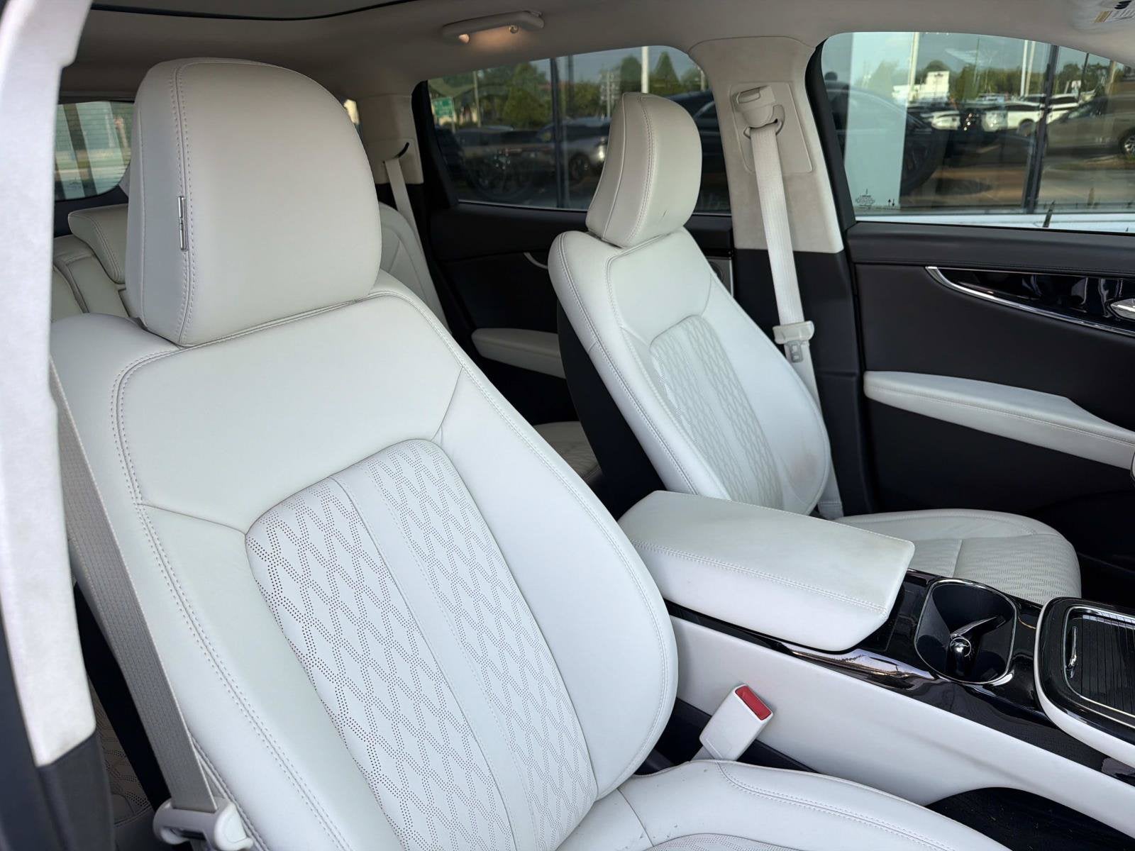 2022 Lincoln Nautilus Black Label