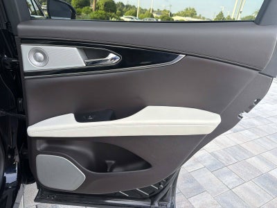 2022 Lincoln Nautilus Black Label