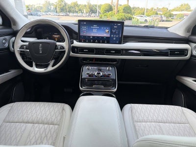 2022 Lincoln Nautilus Black Label
