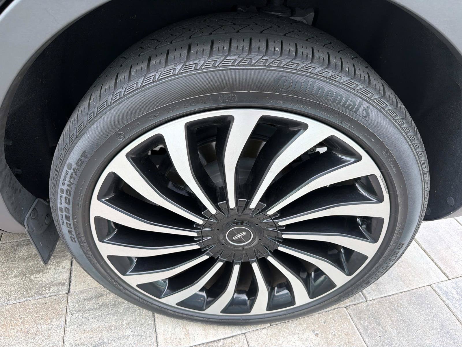2022 Lincoln Nautilus Black Label