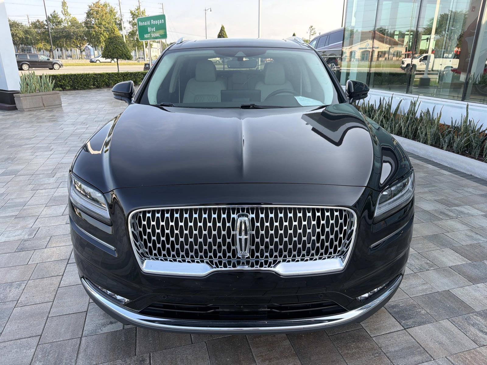 2022 Lincoln Nautilus Black Label
