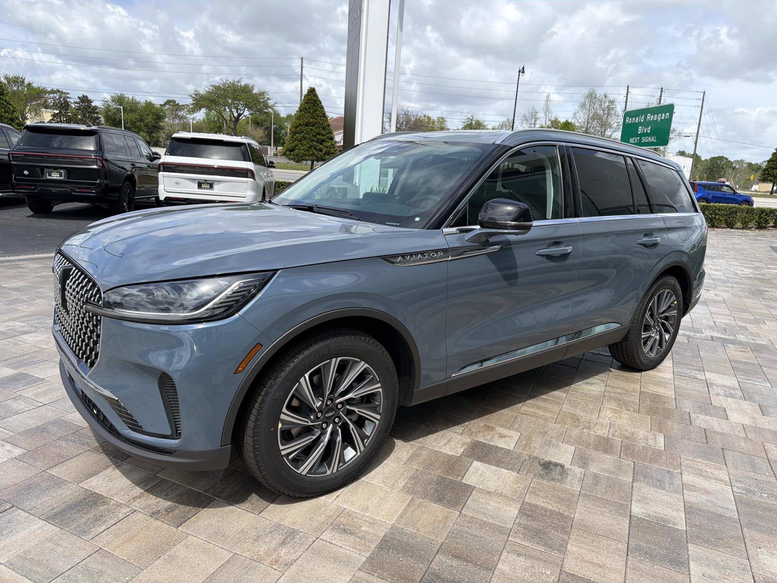 2026 Lincoln Aviator Premiere