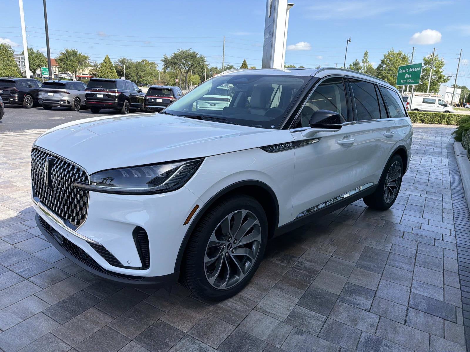 2026 Lincoln Aviator Premiere