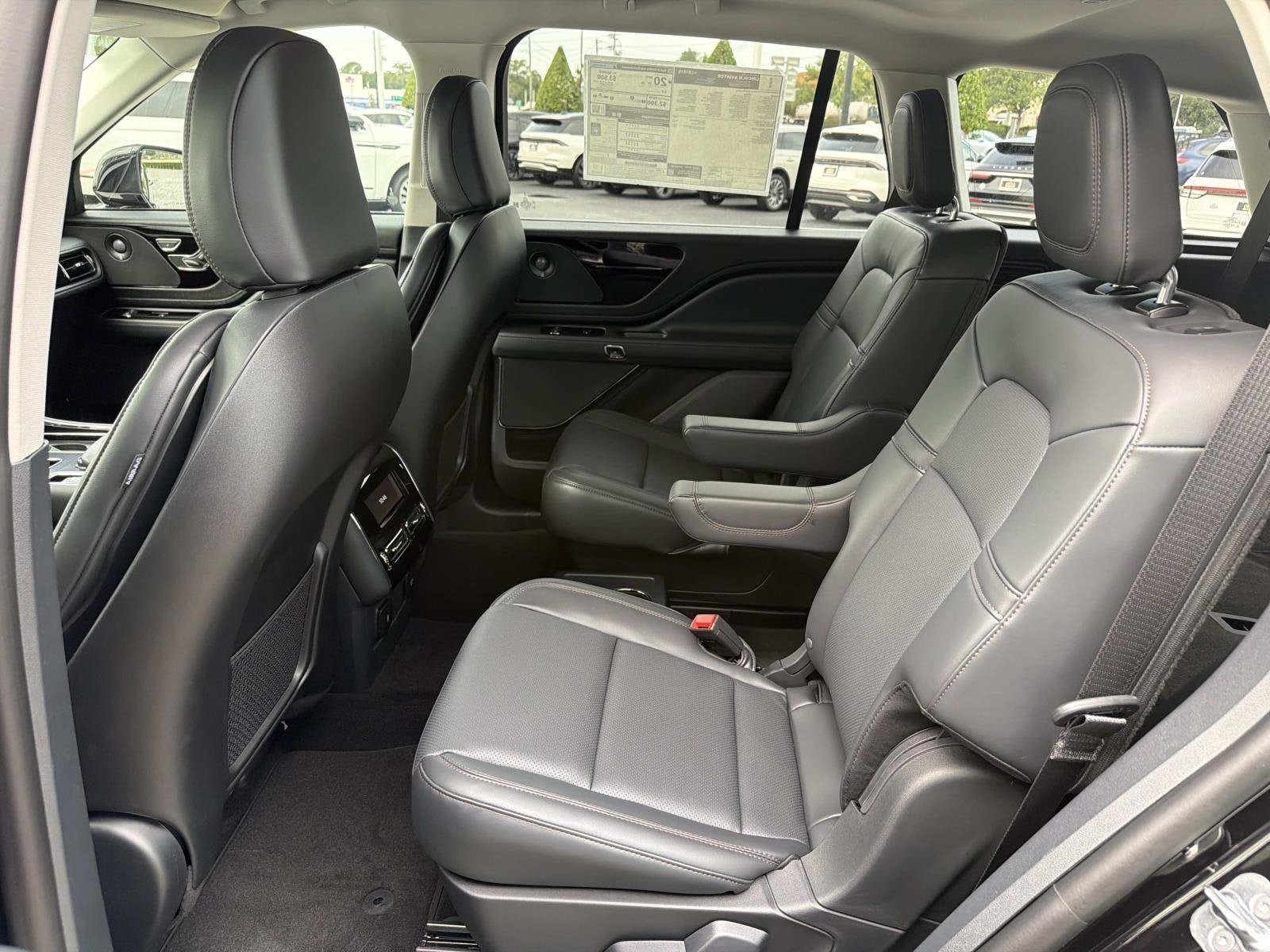 2027 Lincoln Aviator Premiere