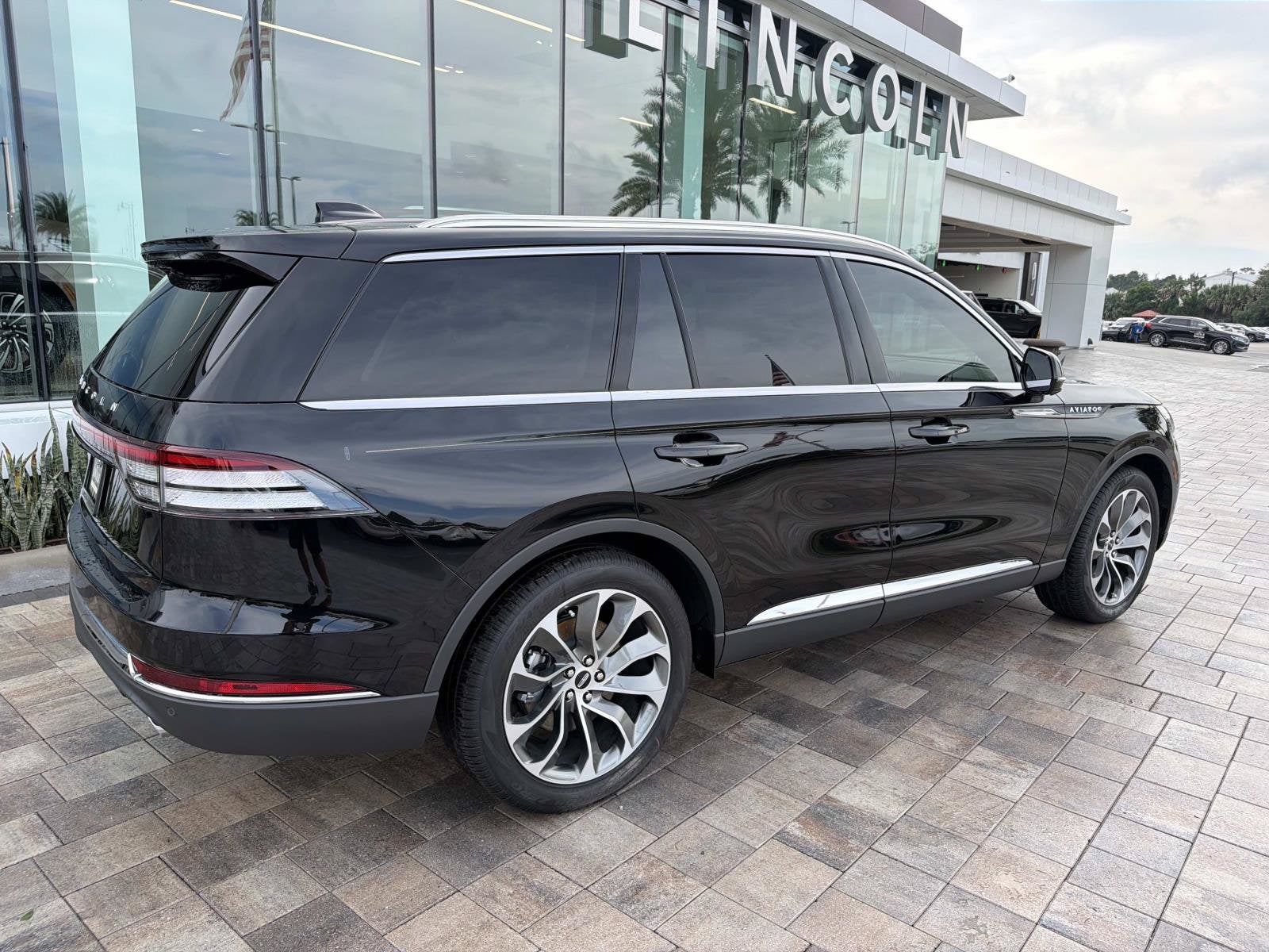 2027 Lincoln Aviator Premiere