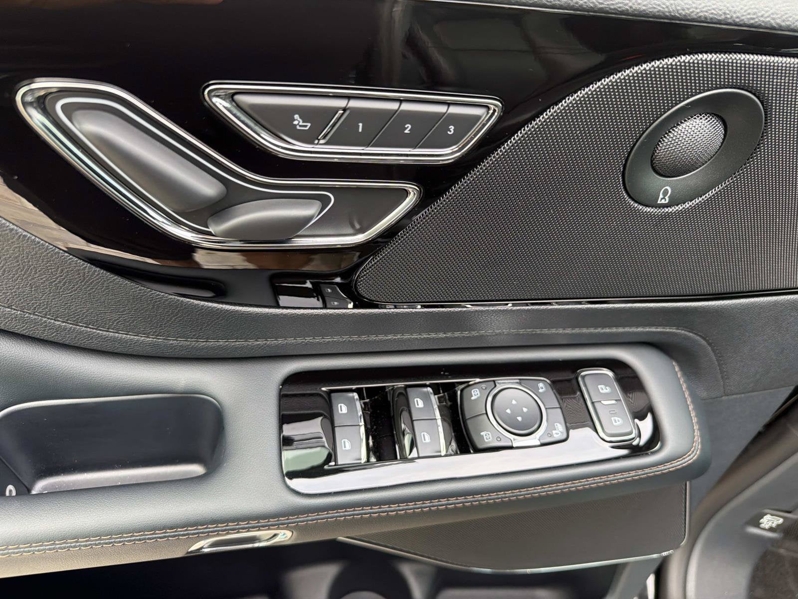 2027 Lincoln Aviator Premiere