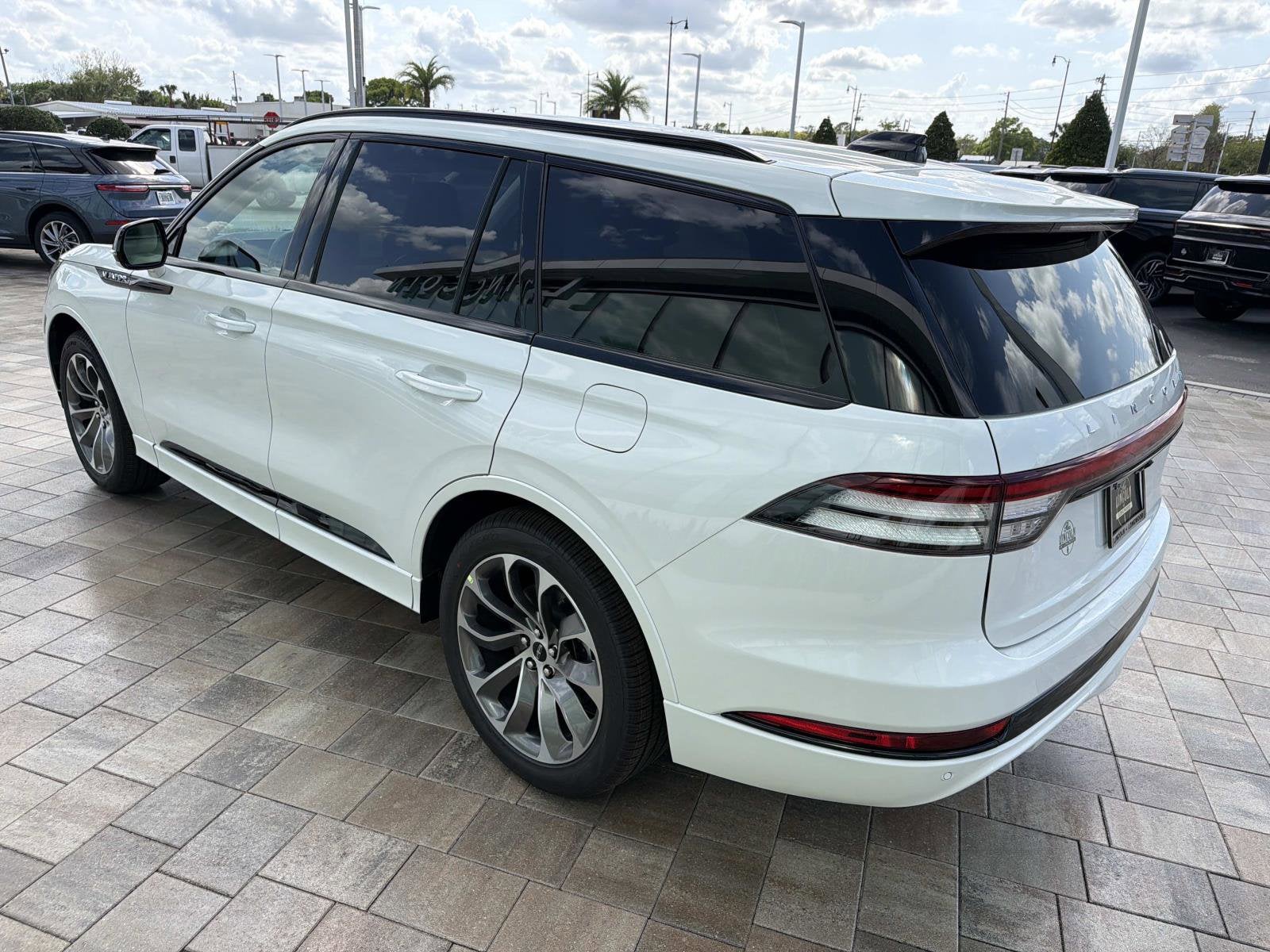 2026 Lincoln Aviator Premiere