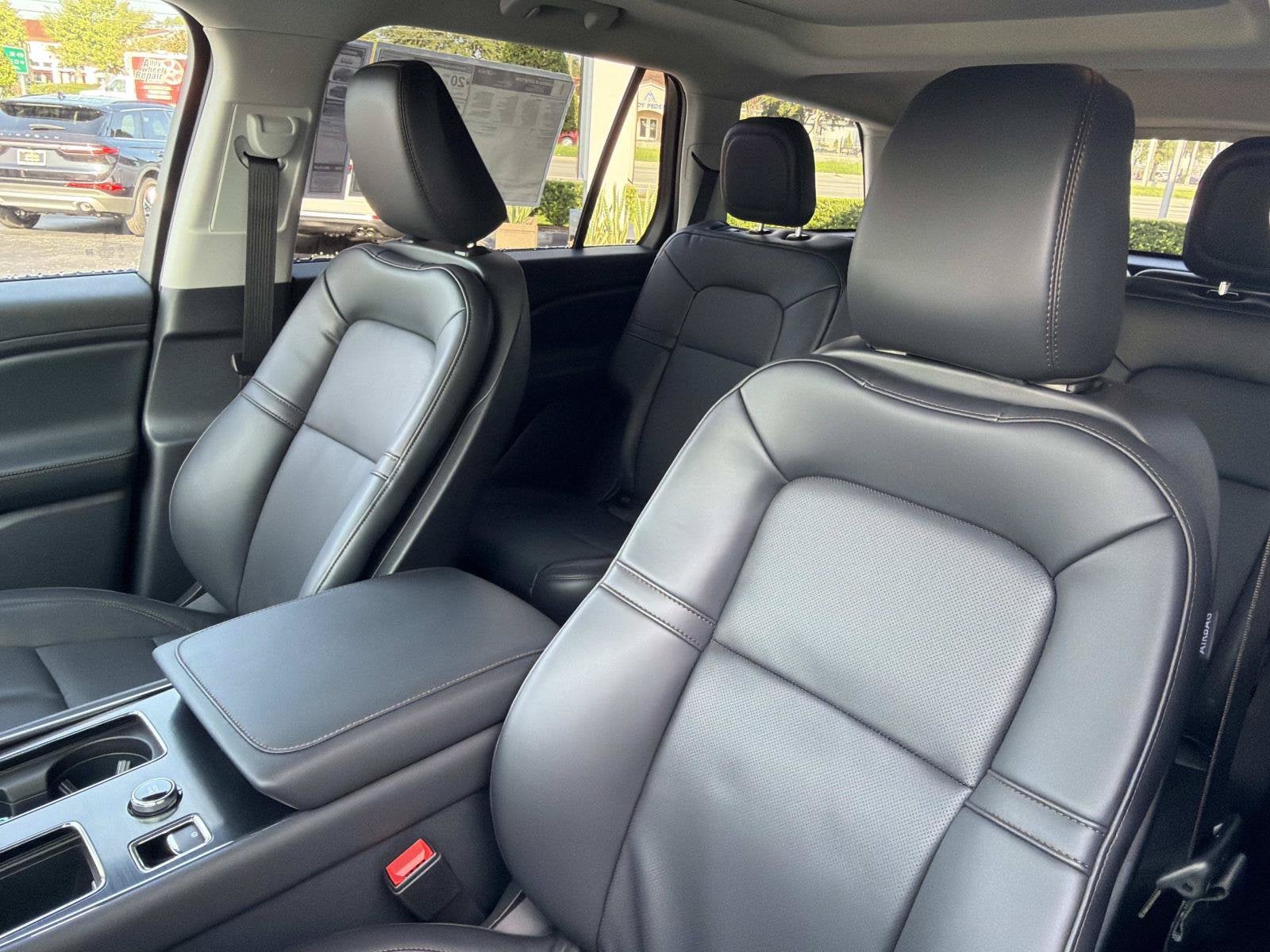 2027 Lincoln Aviator Premiere