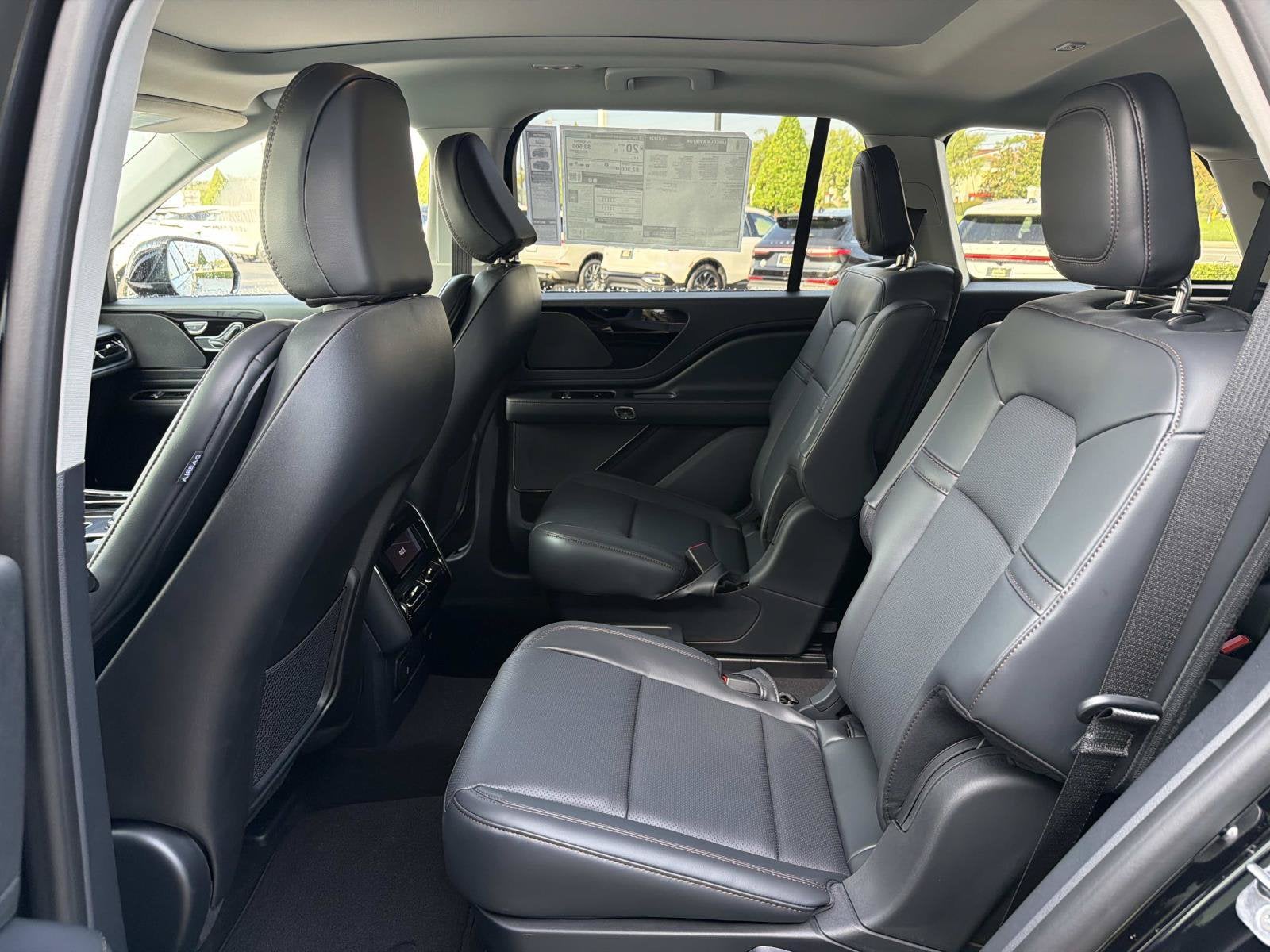2027 Lincoln Aviator Premiere
