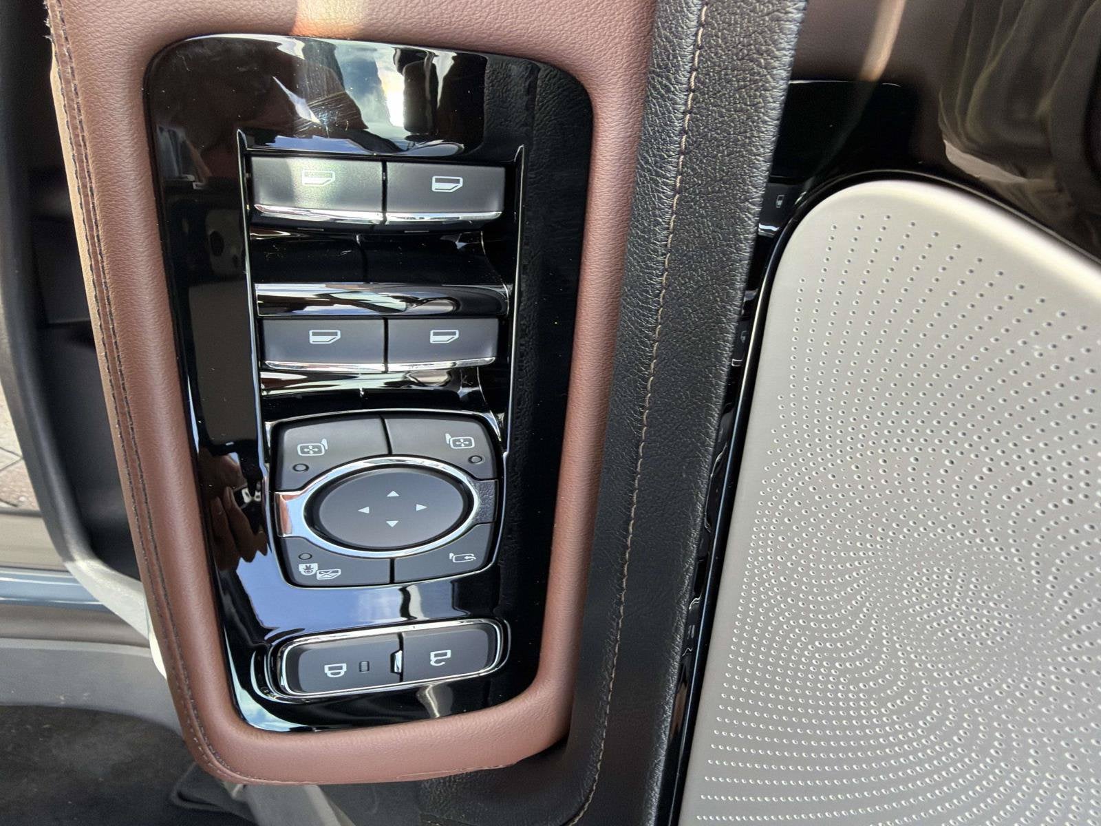 2027 Lincoln Aviator Reserve