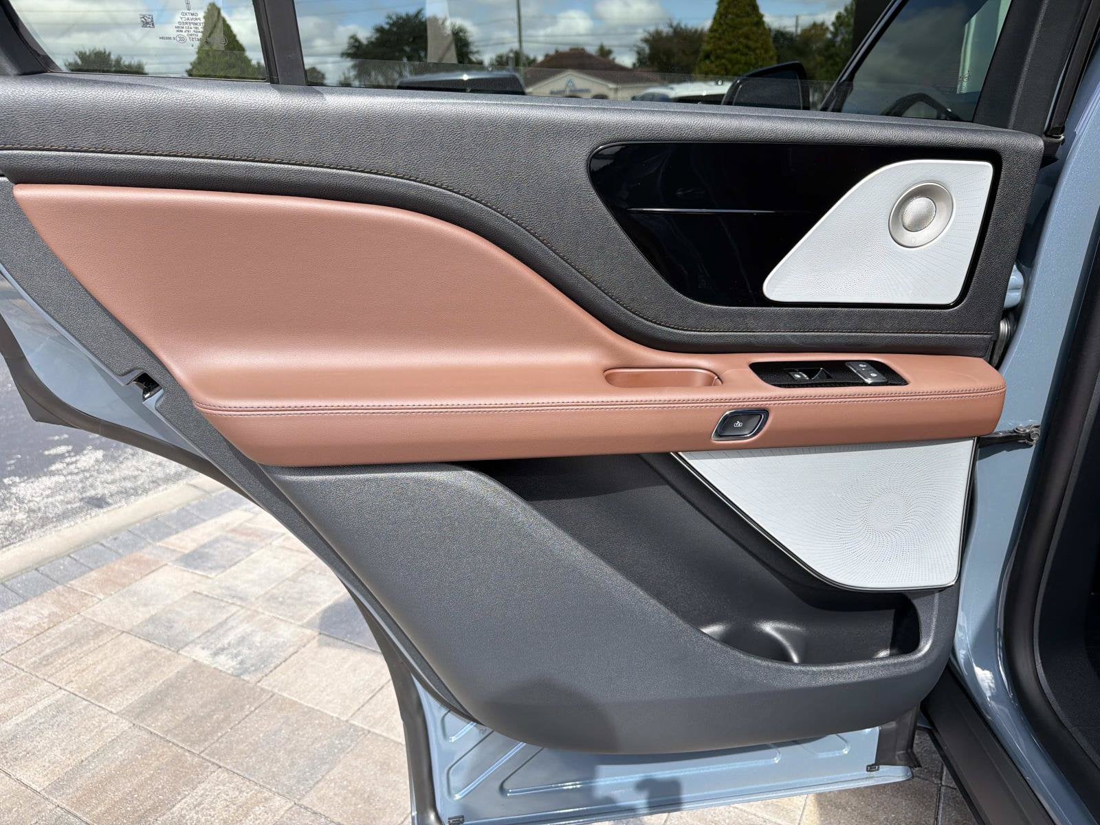 2027 Lincoln Aviator Reserve