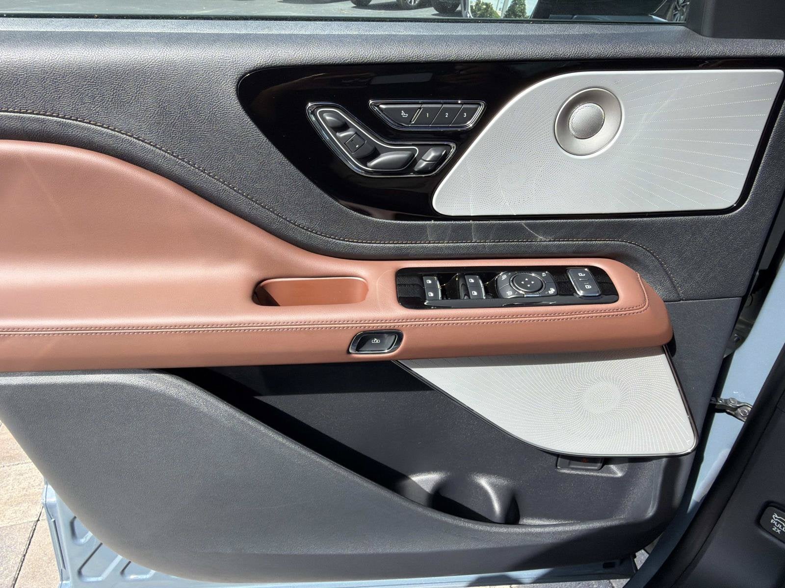 2027 Lincoln Aviator Reserve