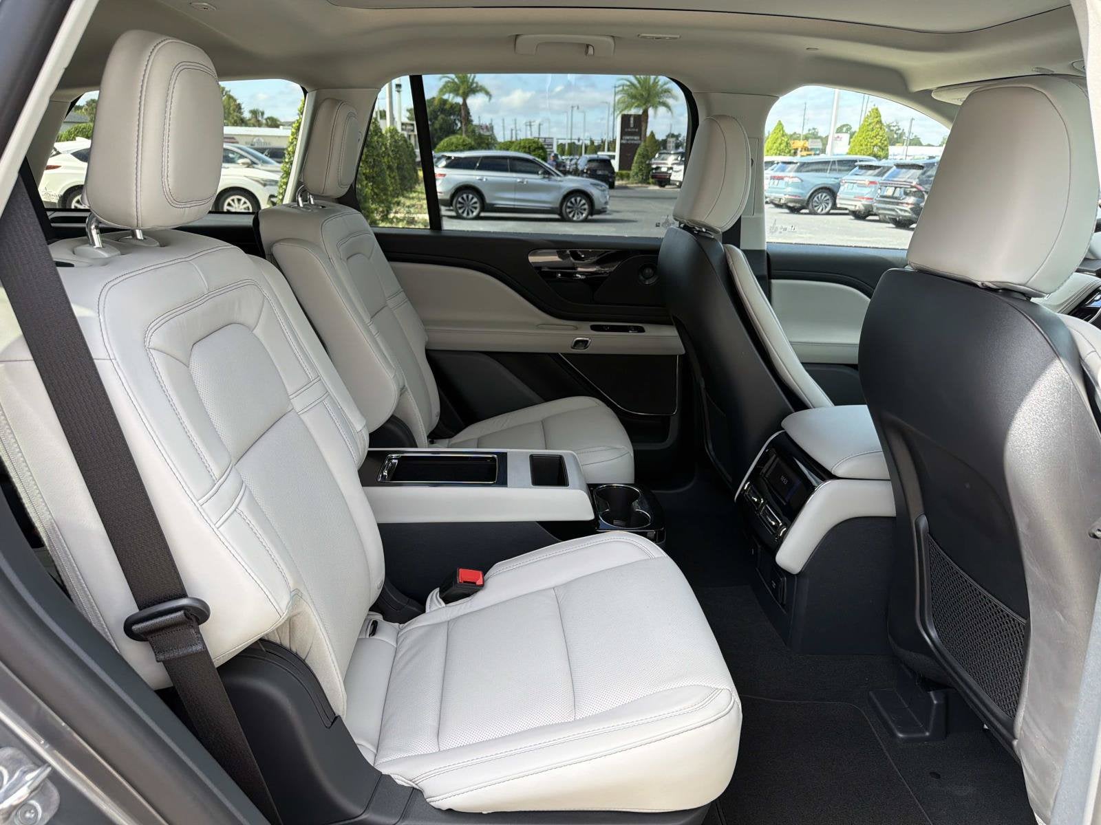 2027 Lincoln Aviator Reserve