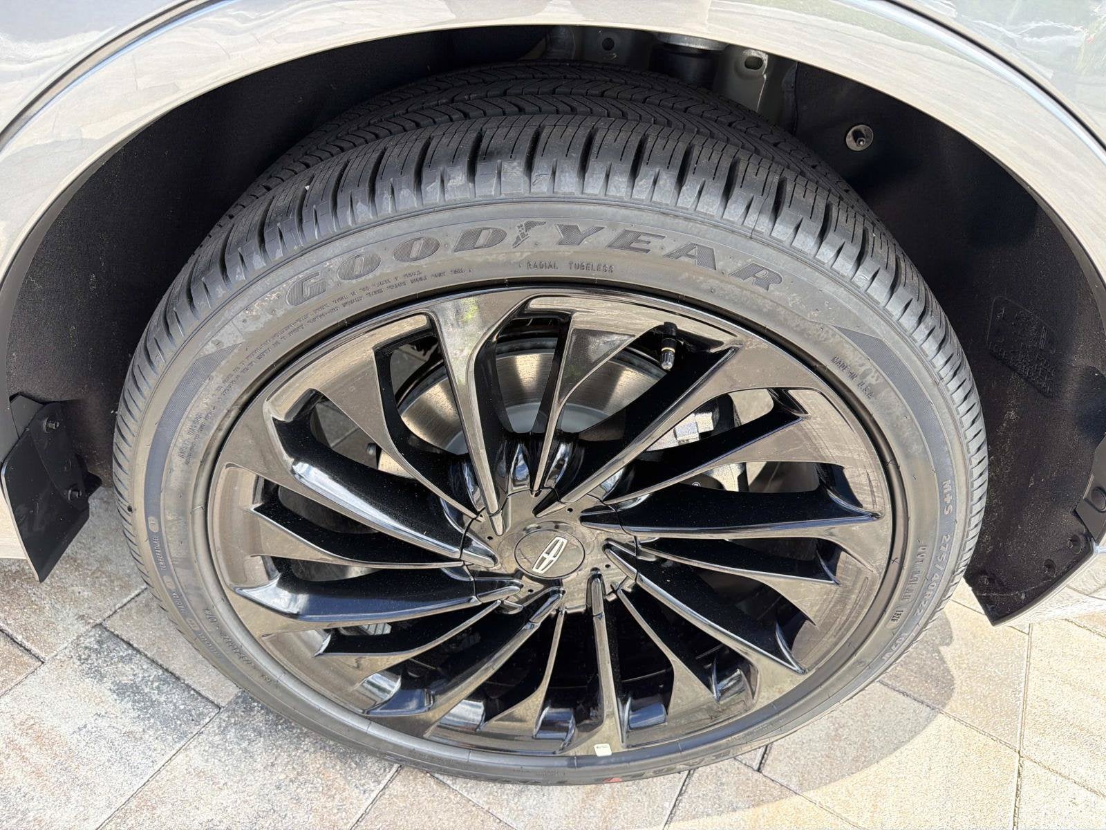 2027 Lincoln Aviator Reserve