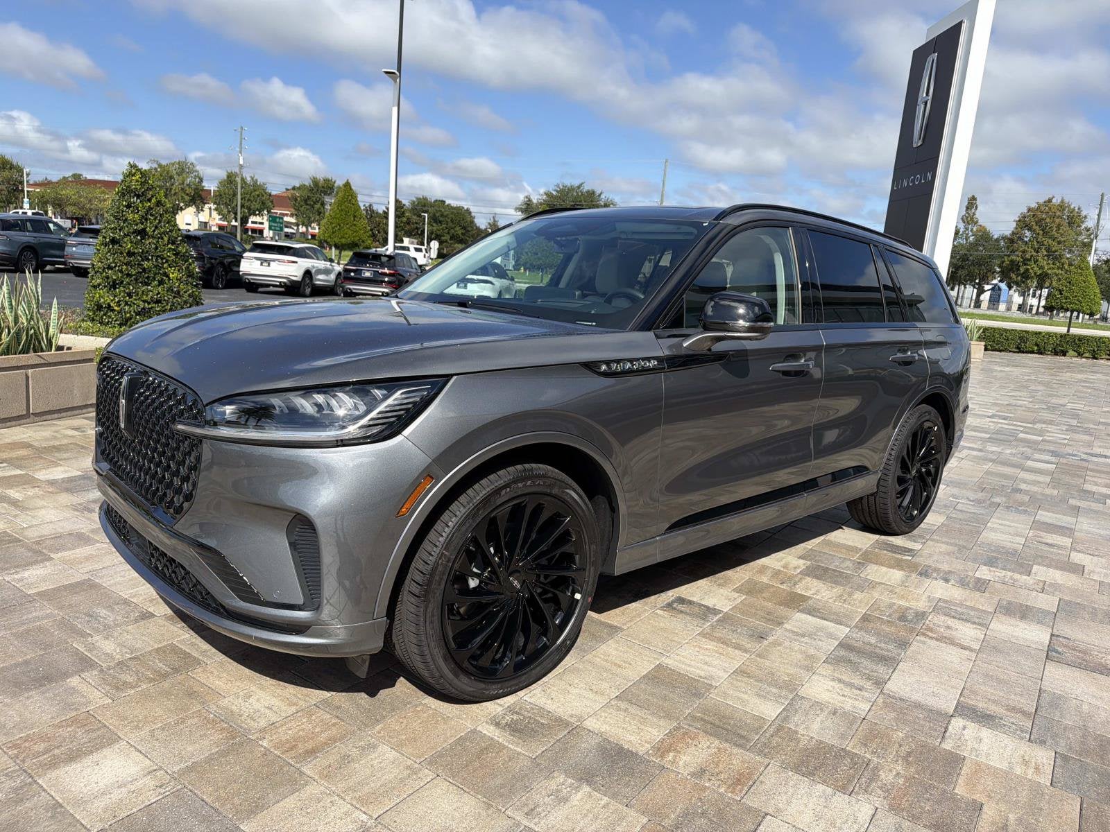 2027 Lincoln Aviator Reserve