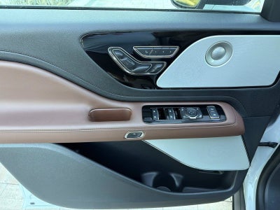 2027 Lincoln Aviator Reserve
