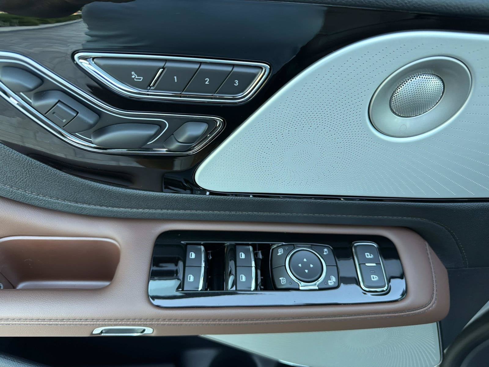 2027 Lincoln Aviator Reserve