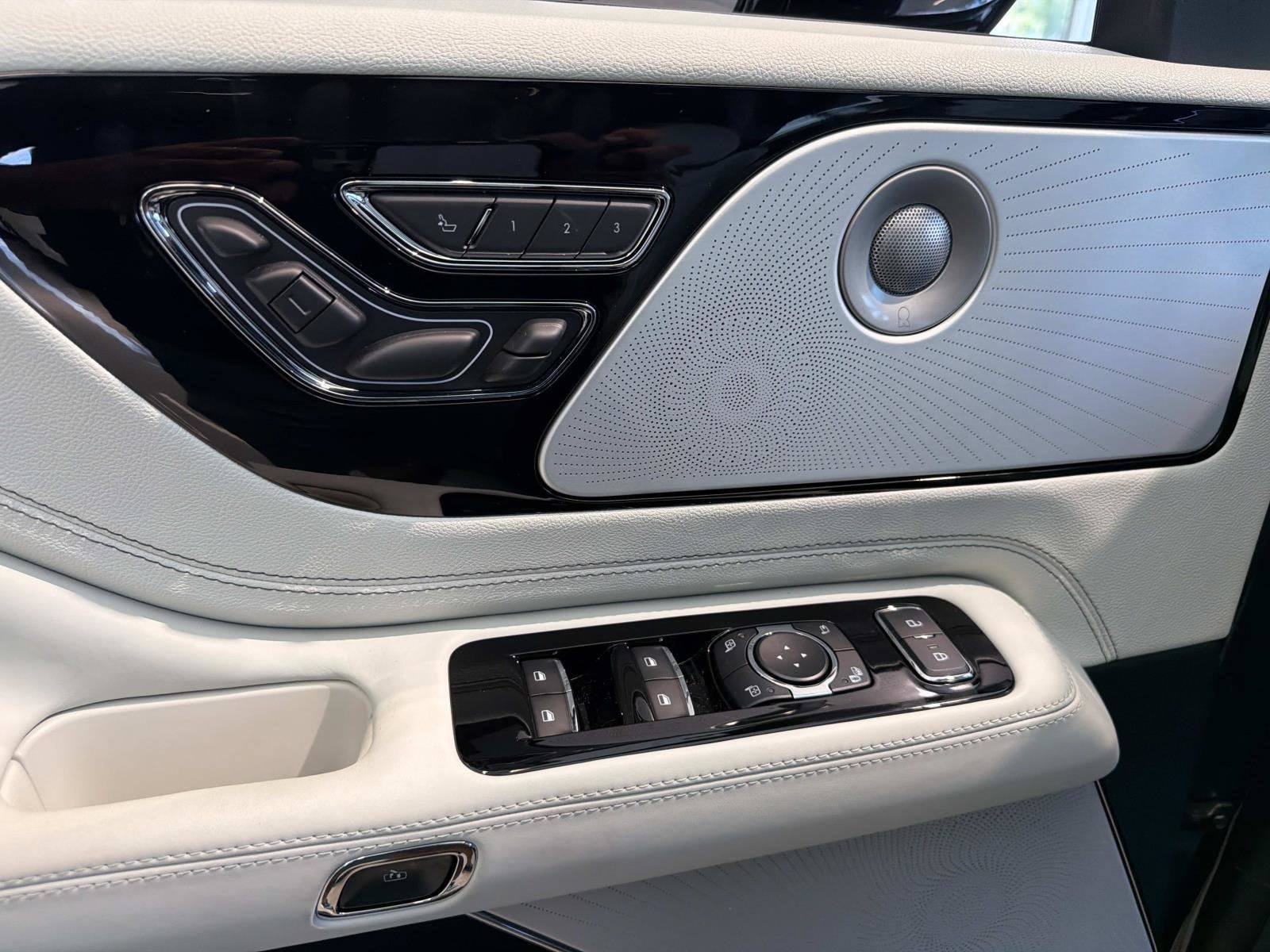 2026 Lincoln Aviator Black Label