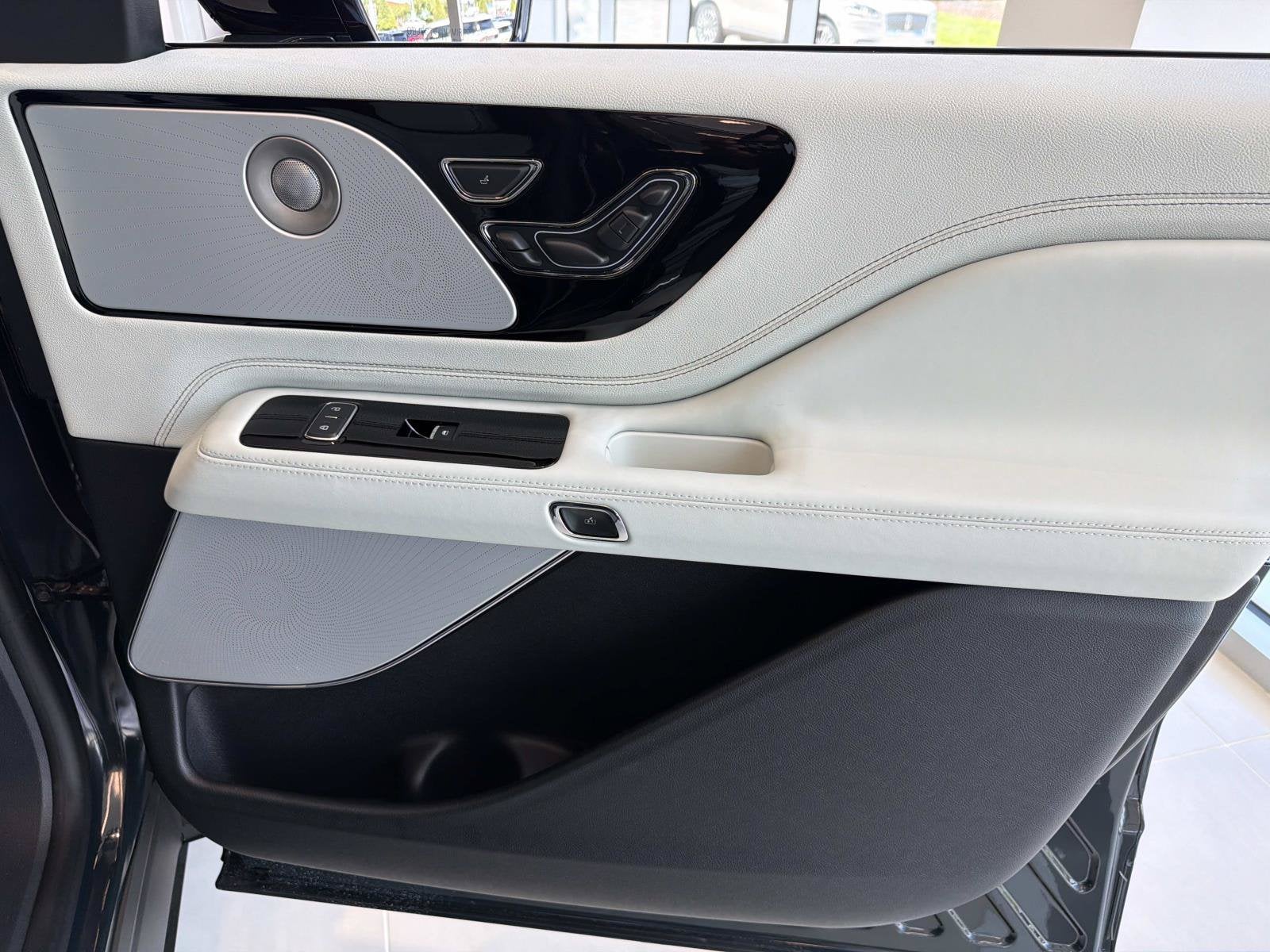2026 Lincoln Aviator Black Label