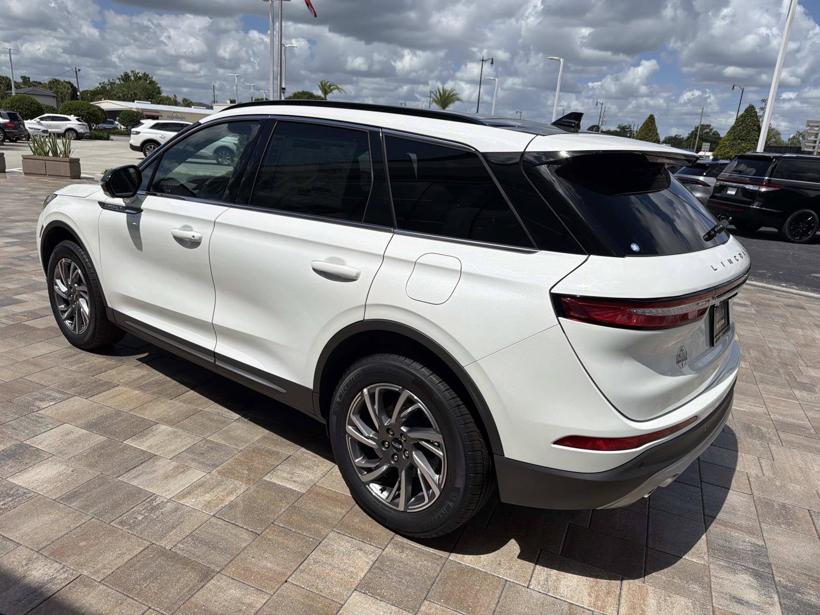2026 Lincoln Corsair Premiere