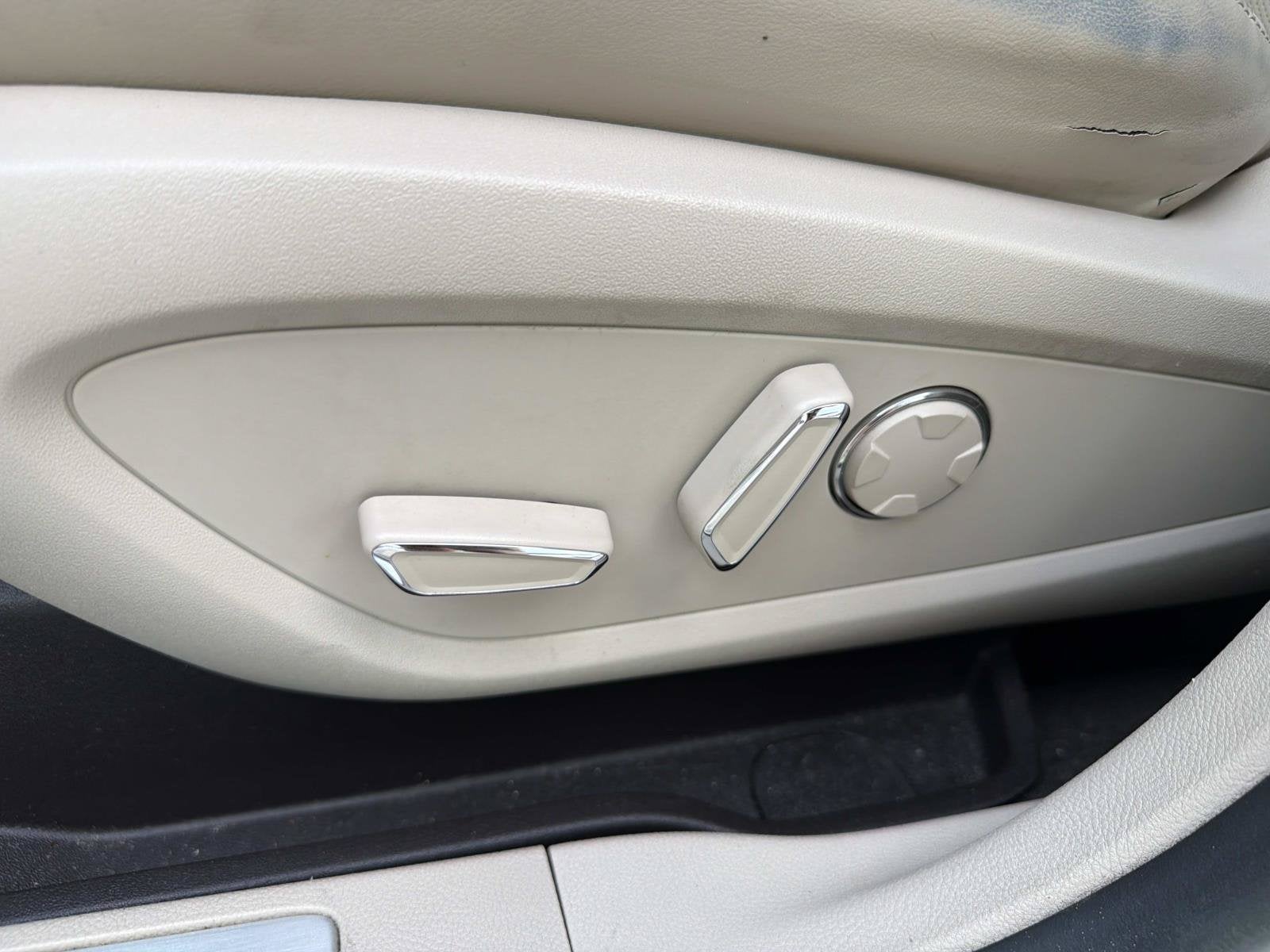2019 Lincoln MKC Select