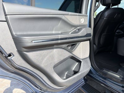 2027 Lincoln Navigator Reserve