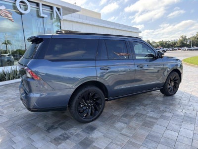 2027 Lincoln Navigator Reserve