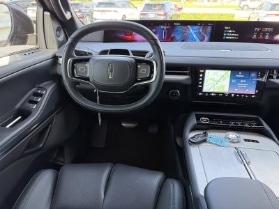 2027 Lincoln Navigator Reserve