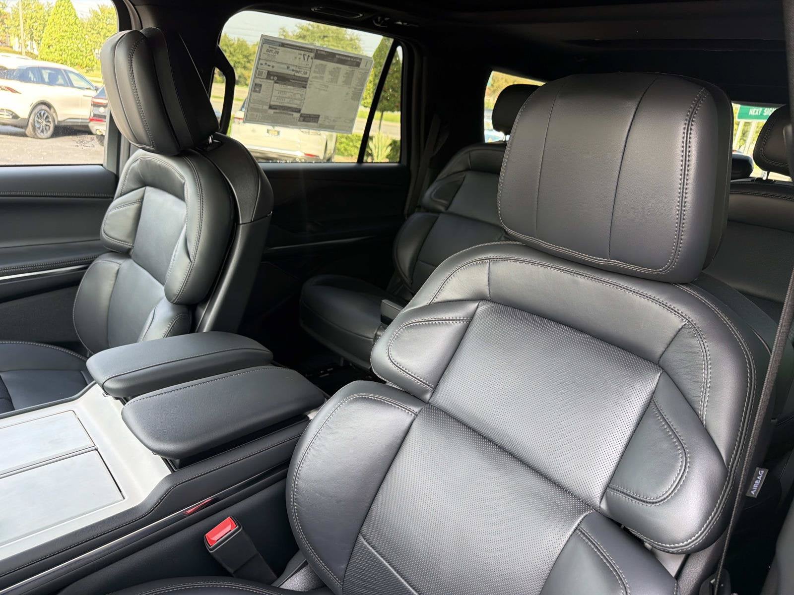 2027 Lincoln Navigator Reserve