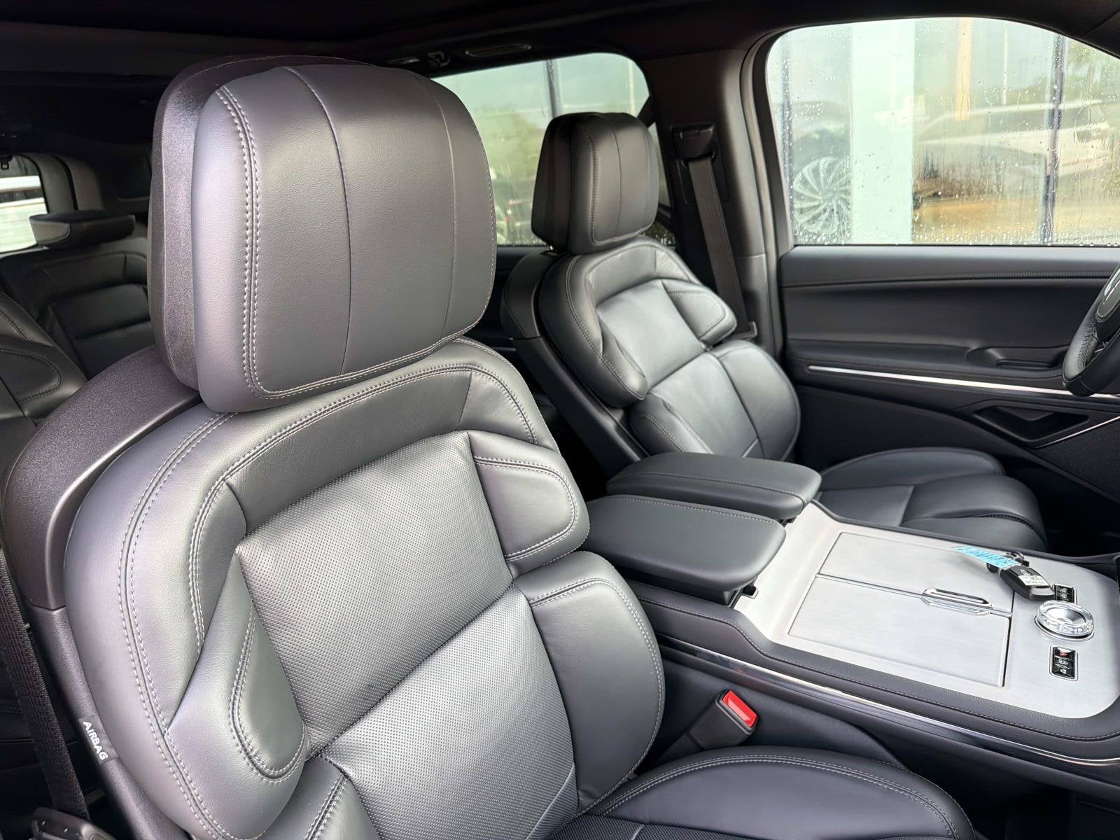 2027 Lincoln Navigator Reserve