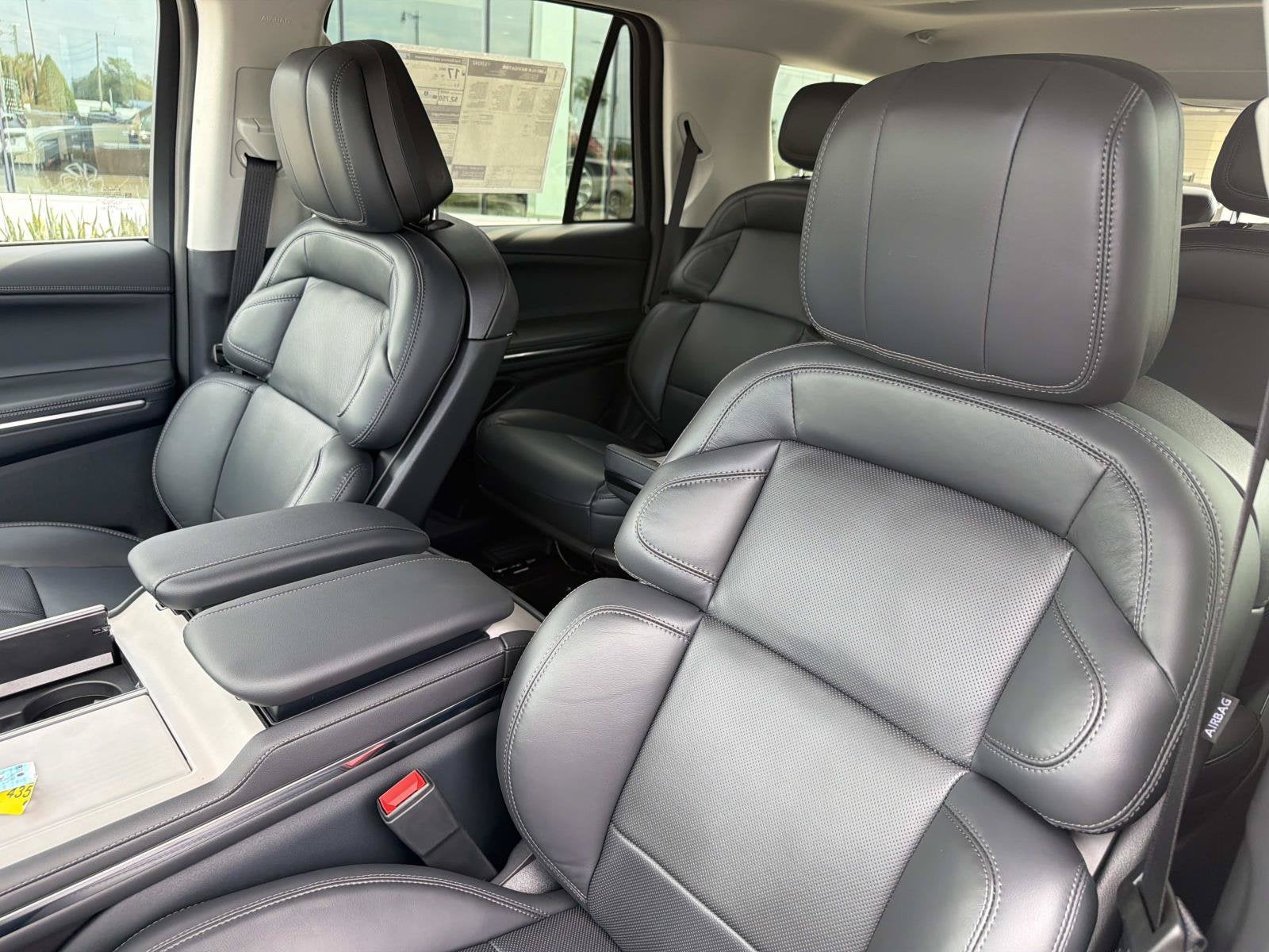 2027 Lincoln Navigator Reserve