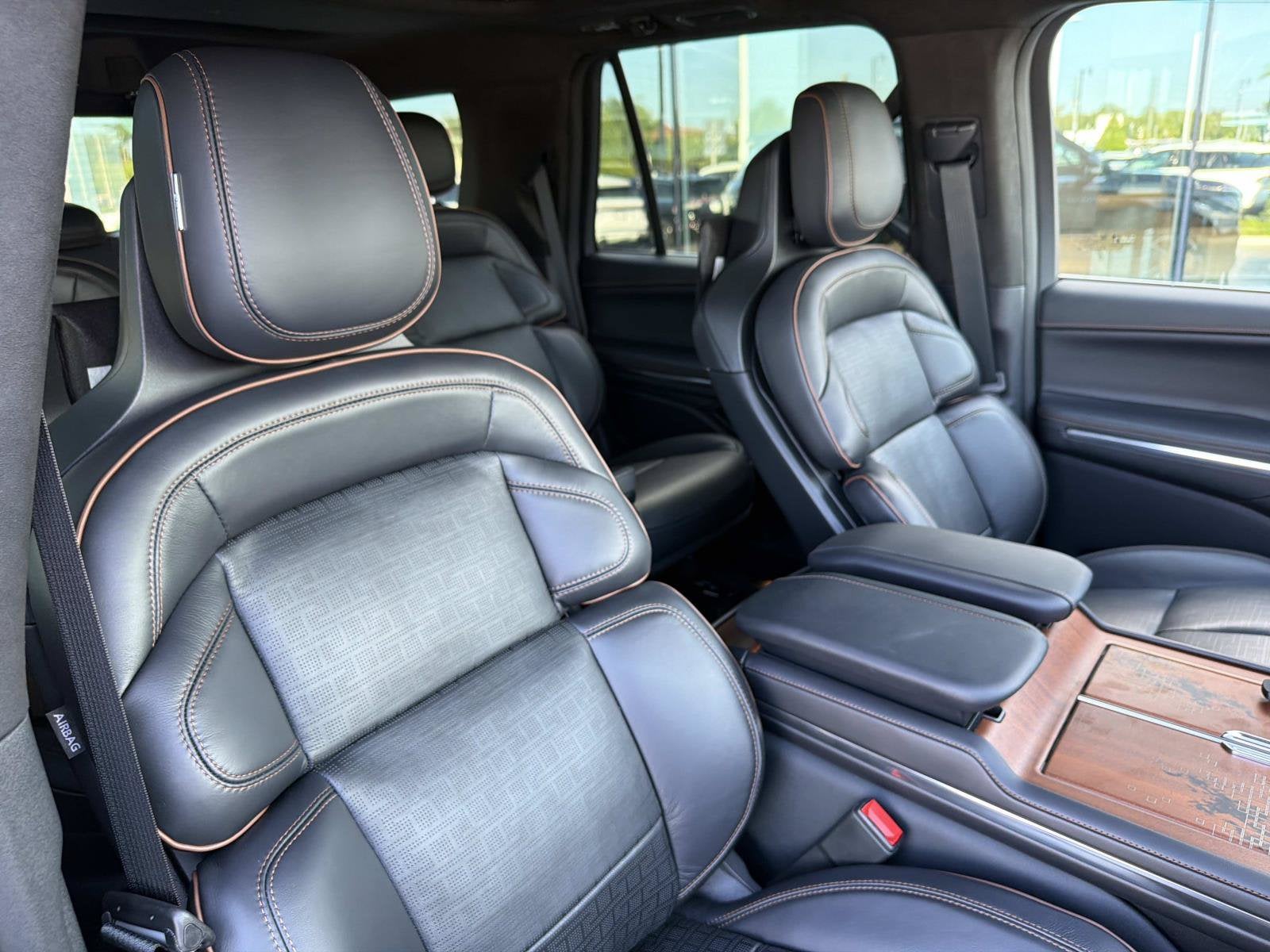 2027 Lincoln Navigator Black Label