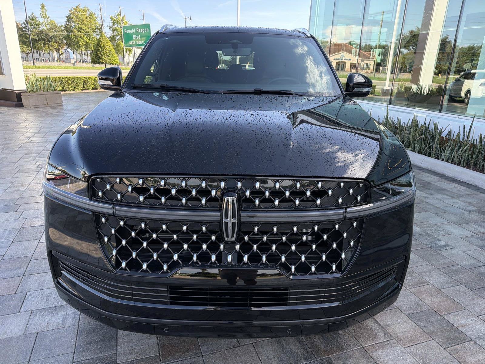 2027 Lincoln Navigator Black Label