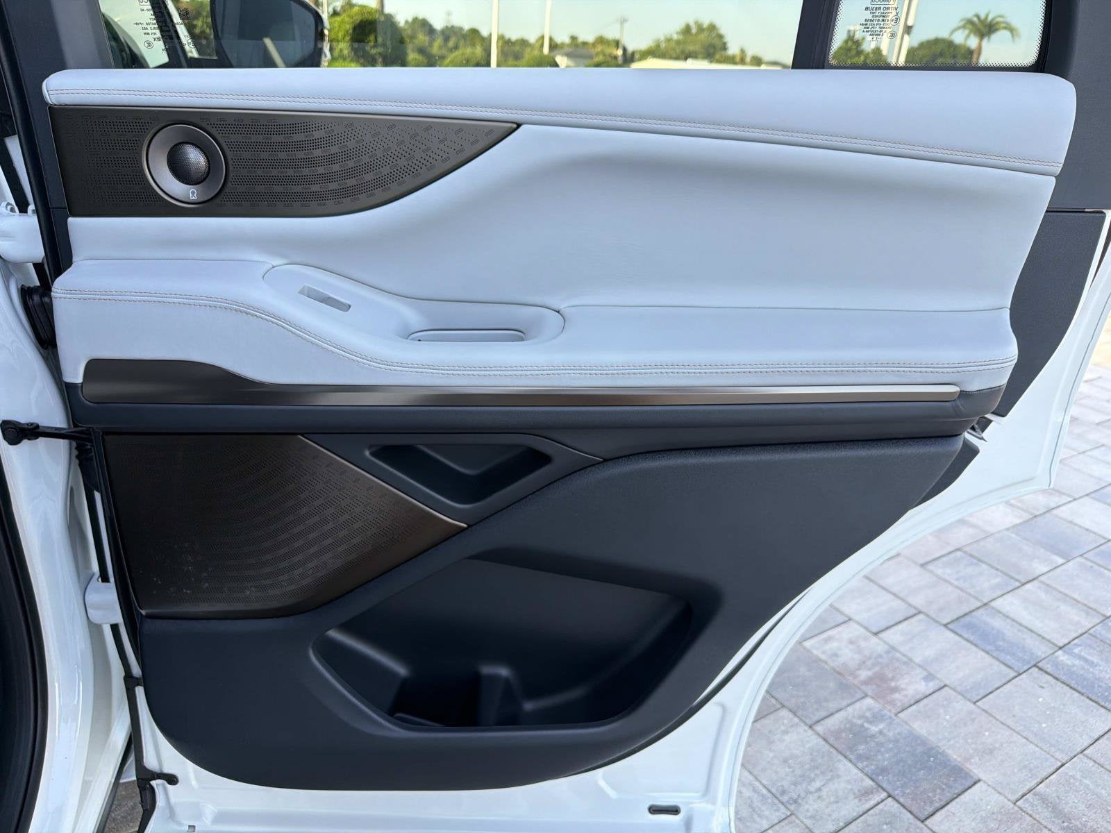 2027 Lincoln Navigator Black Label