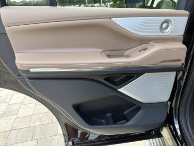 2027 Lincoln Navigator Black Label