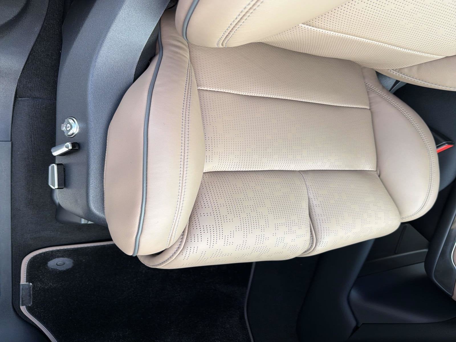 2027 Lincoln Navigator Black Label