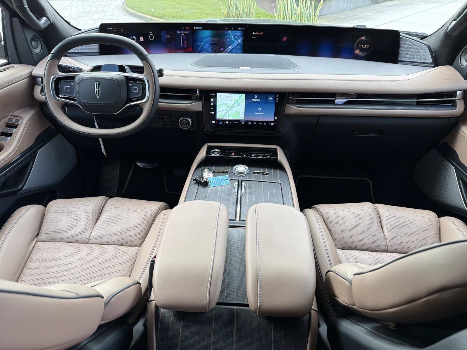 2027 Lincoln Navigator Black Label
