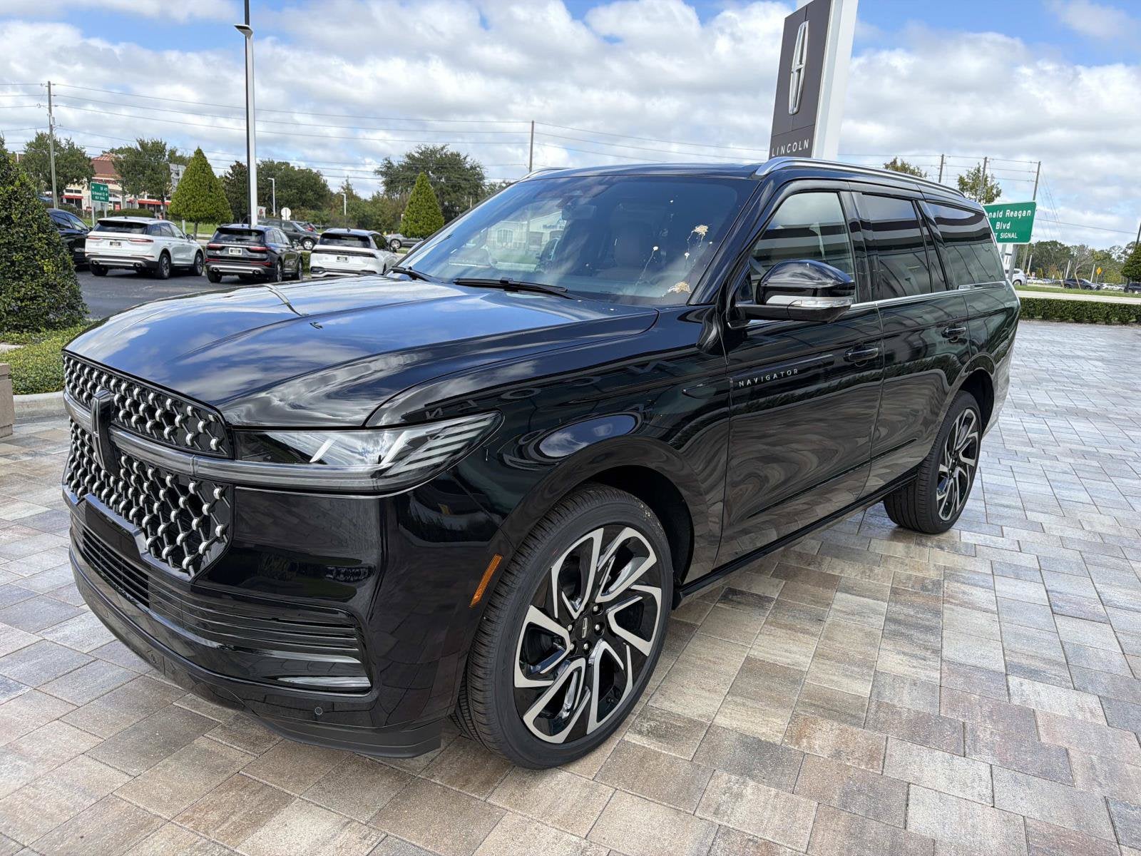 2027 Lincoln Navigator Black Label