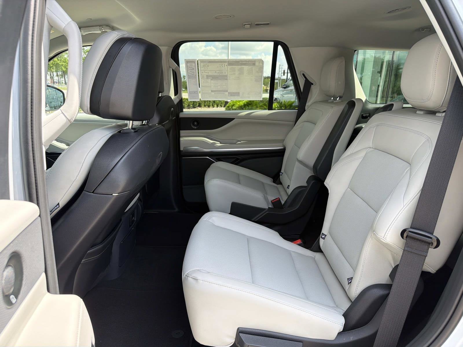 2026 Lincoln Navigator Premiere