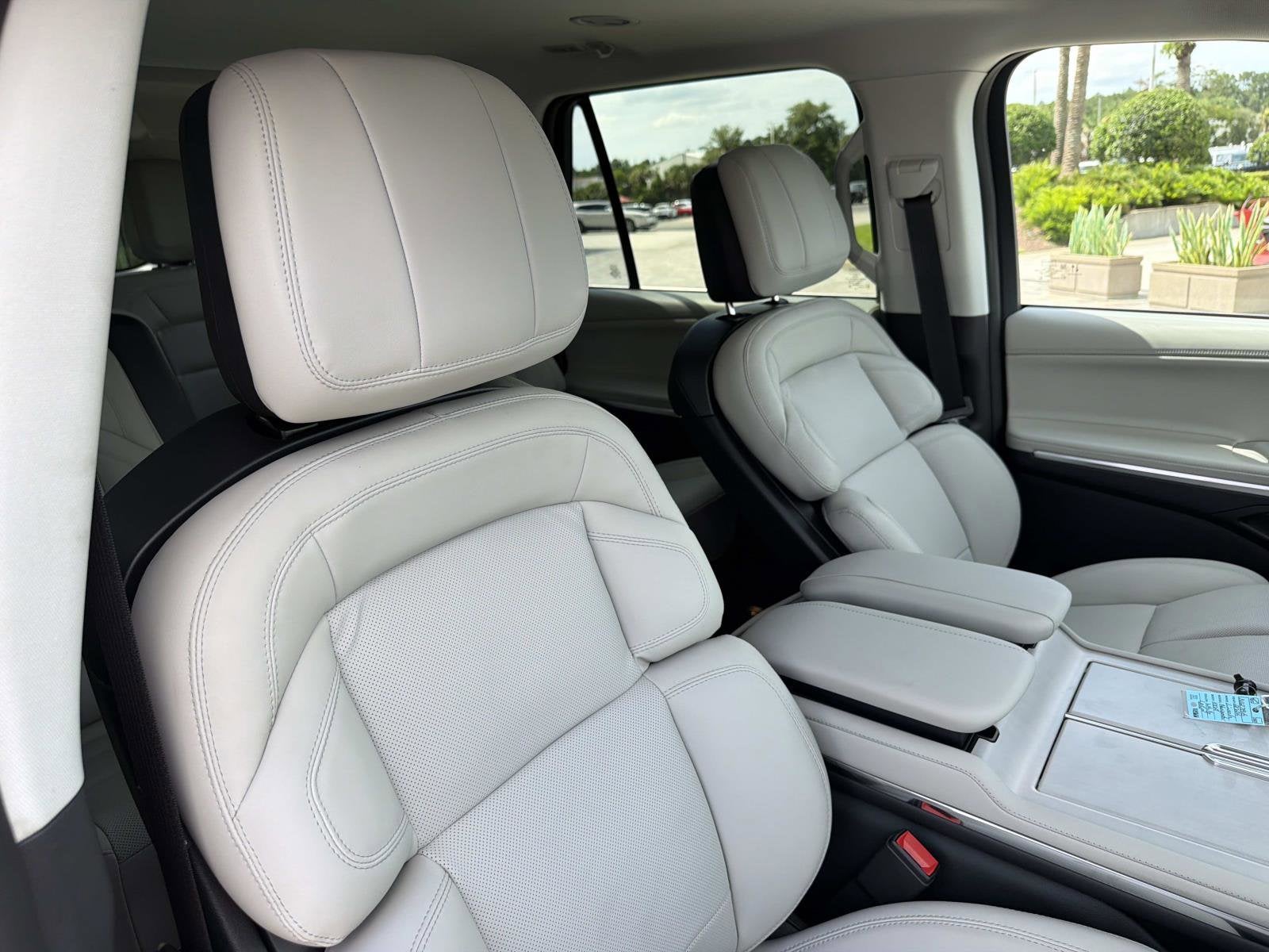 2026 Lincoln Navigator Premiere